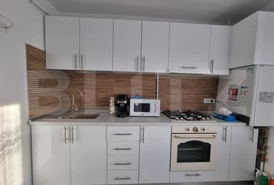 Apartament cu 2 camere, 62 mp, zona 1 Mai - 6