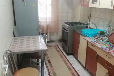 Apartament cu 3 camere decomandat în Central - 3