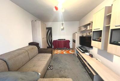 Apartament cu 3 camere decomandat în Sud - 2