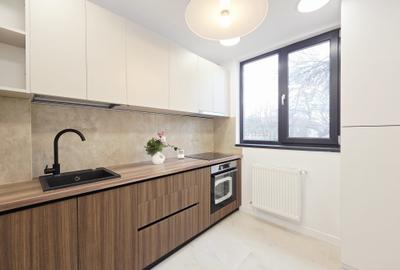 Apartament  cu trei camere renovat mobilat GATA DE MUTAT - 4