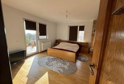 Casă cu 4 camere în Ipotești - 3