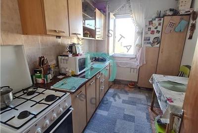 Apartament cu 3 camere semidecomandat, mobilat în Astra - 1