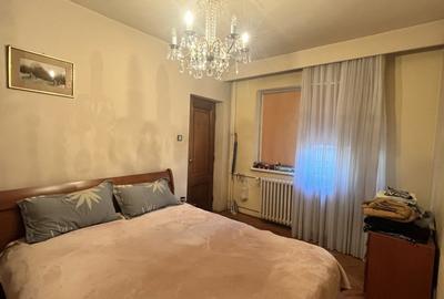Casă individuală cu 7 camere cu Canalizare în Decebal - 8
