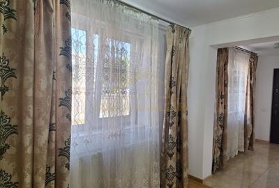 Casă individuală cu 3 camere cu Canalizare în Central - 8