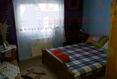 Apartament cu 2 camere decomandat în C5 - 3