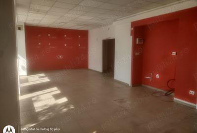 Spa?iu comercial de inchiriat in intersec?ia Delfinariu - 3