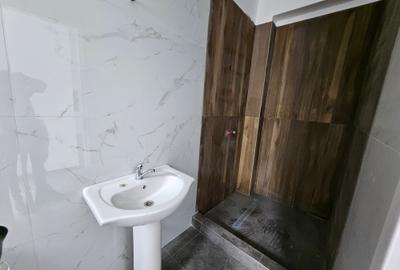 Vila in triplex, 3camer3 si mansardă 40mp cu scara si placa de beton/TVA INCLUS - 2