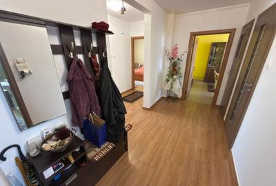 Apartament 4 camere, cetrala termica, boxa 12 mp in acte, str. Gura Ialomitei 5 - 3