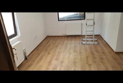 Casă cu 3 camere în Central - 4