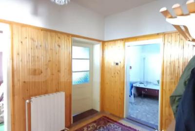 Casă cu 3 camere cu Teren 11508 Mp în Copăceni - 1