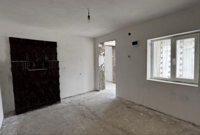 Casă cu 4 camere în Buzescu - 8