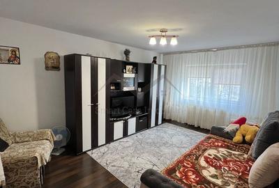 Apartament cu 2 camere decomandat în Nicolina - 2