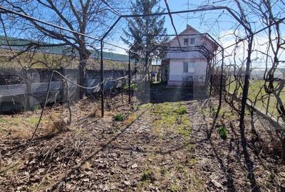 Casă cu 2 camere decomandat în Gârlești - 1