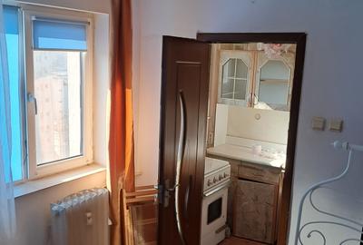 Garsonieră semidecomandată, mobilată în Titan - 4