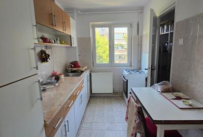 Sagului- P-ta Doina- 3 camere-Decomandat-et 2 - 2