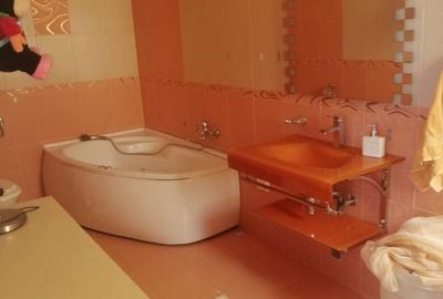 Casă cu 12 camere cu Teren 400 Mp în Micro 17 - 5