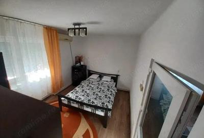 Apartament cu 2 camere nedecomandat în 7 Noiembrie