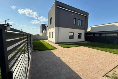 Casă cu 5 camere cu Teren 330 Mp în Central - 8