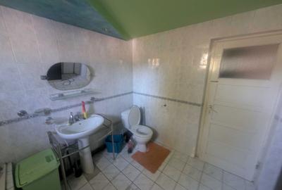 Casă cu 3 camere în Lipoveni - 7