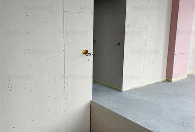 Apartament cu 4 camere în Titan