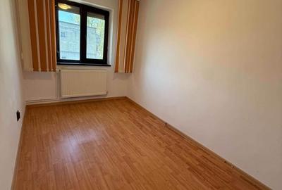 Apartament cu 3 camere semidecomandat în Hipodrom - 4