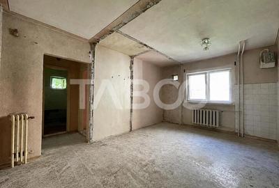 Apartament cu 2 camere decomandat în Mărăști