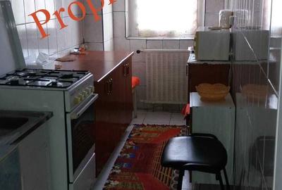 Garsonieră decomandată în Runcu - 6