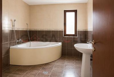 Apartament cu 3 camere semidecomandat în Zorilor - 4