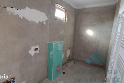 Casă cu 4 camere cu Teren 539 Mp în Glina - 18