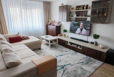 Apartament cu 3 camere decomandat, mobilat în Militari