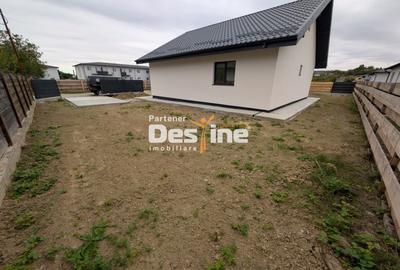 Casa plan parter 3 camere 90 mp + 500 mp teren, finisaje de calitate - 14