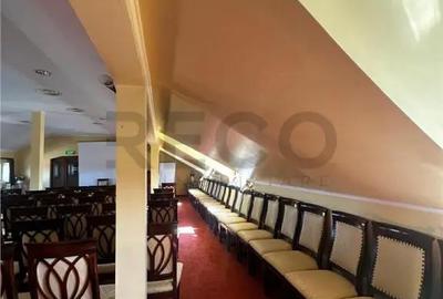 Spațiu comercial, de 164 mp, în Central - 3