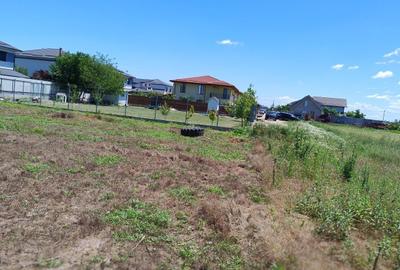 Teren de 450 mp, în Dragomirești-Deal
