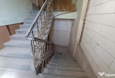 Apartament cu 5 camere semidecomandat în Central - 5