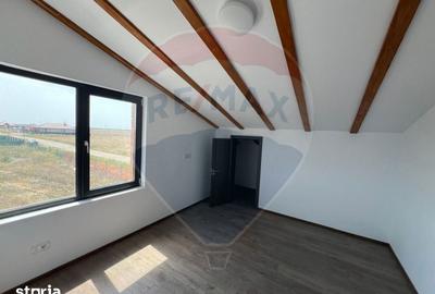 Casă cu 5 camere cu Teren 450 Mp în Nord - 4