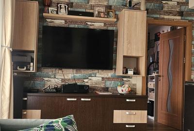 Apartament cu 3 camere semidecomandat în Central - 3