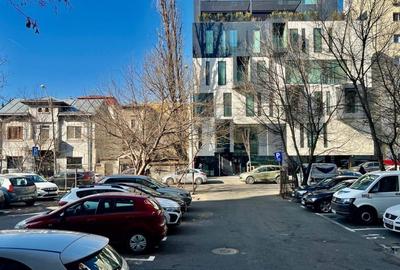 Garsonieră decomandată, mobilată în P-ța Victoriei - 2