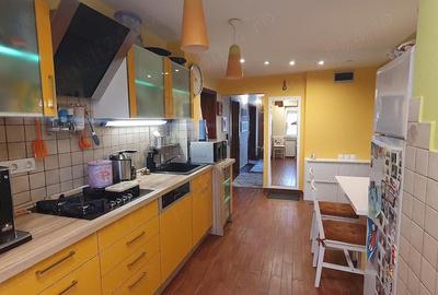 Apartament cu 3 camere decomandat în Central - 8