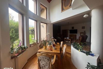 Casă cu 5 camere cu Teren 1200 Mp în Central - 3