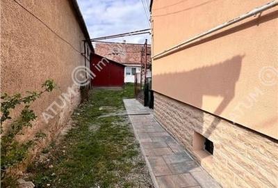 Casa de 3 camere cu pivnita si teren situata in zona Lupeni Sibiu - 24