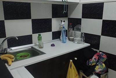 Garsonieră decomandată în CET - 6