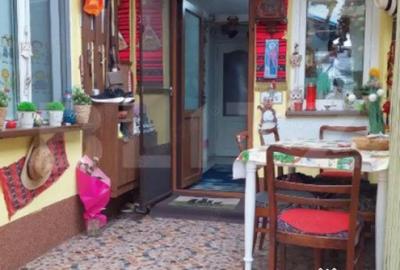 Casă cu 5 camere cu Teren 148 Mp în Democrației