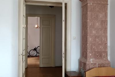 Piata Unirii casa burgheza boema deschidere stradala 24m, curte privata garaj - 3
