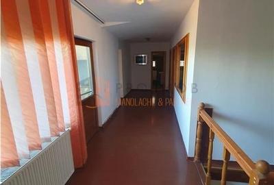 EXCLUSIVITATE! Casa cu teren si garaj in cartierul Mihai Viteazu - 7