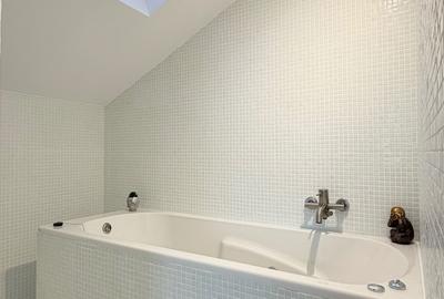 Casă cu 4 camere cu Teren 3000 Mp în Central - 5