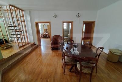 Casă cu 4 camere cu Teren 1500 Mp în Malu Mare - 3