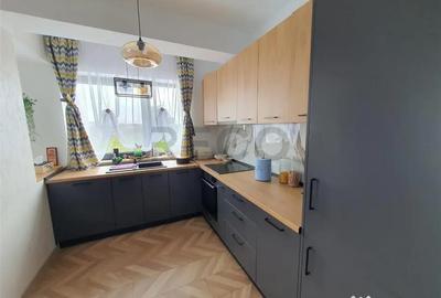 Apartament cu 3 camere decomandat în Decebal - 9