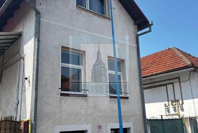 Casă cu 3 camere decomandat cu Teren 300 Mp în Centrul Civic - 12