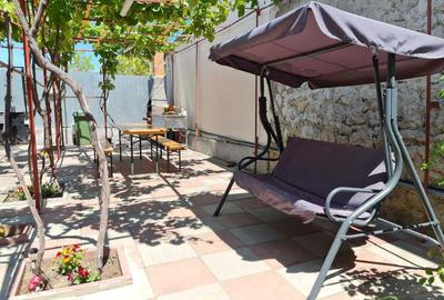 Casă cu 3 camere cu Teren 350 Mp în Central - 1