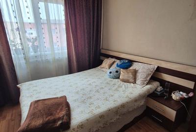 Apartament cu 2 camere semidecomandat în Craiovița Nouă - 3